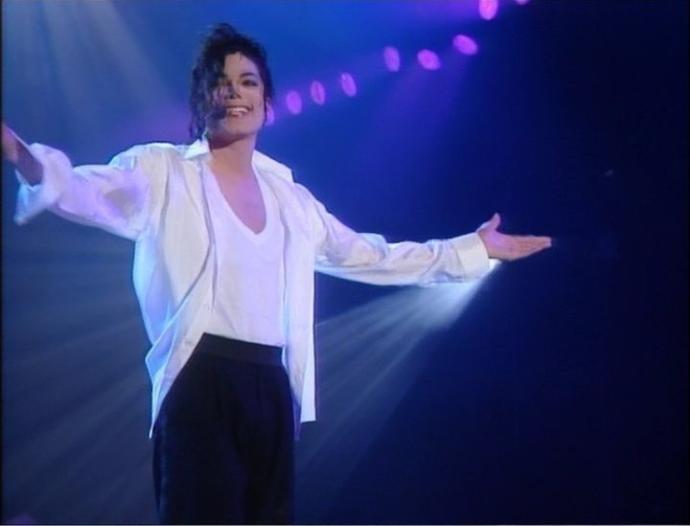 O Dünün, Bugünün ve Yarının Dünya Starı: Bir Yalnız Adam ve Michael Jackson Efsanesinin Bilinmeyenleri