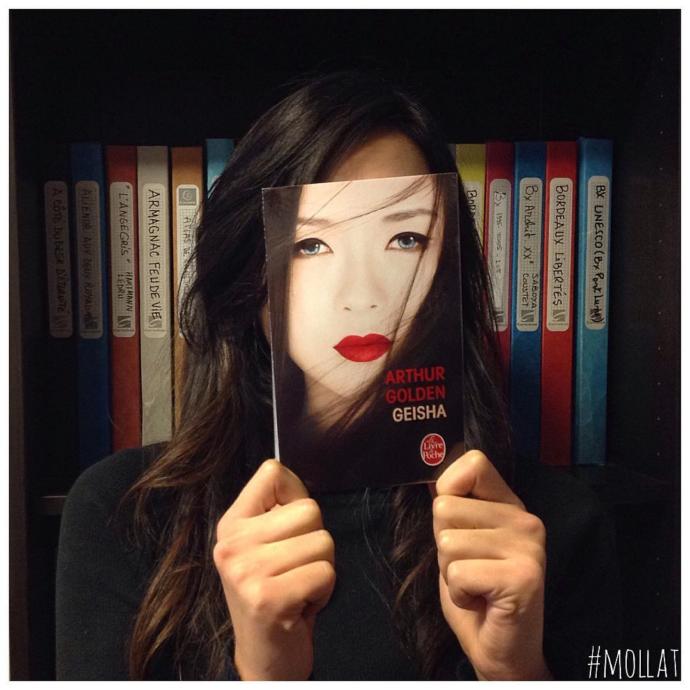 Kitap Kapaklarıyla Okuyucuların Yüzünü Birleştiren Mükemmel Bir Akım: Book Face!