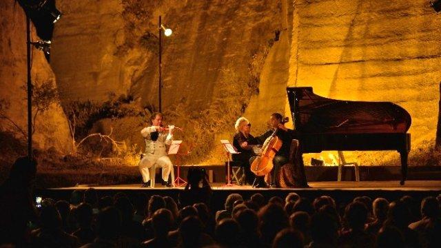 Klasik Müzik Sevenler Toplanın: Medeniyetin Kalbi Afyon Bir İlke İmza Attı!