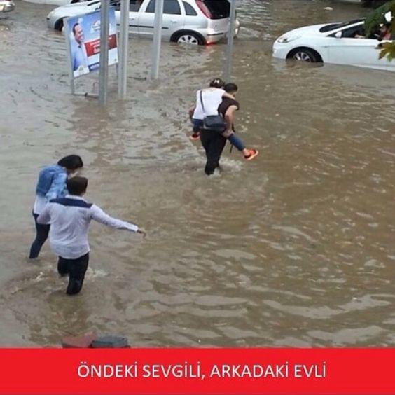 Komiklikte Yarışan Akıllara Zarar Capsler!