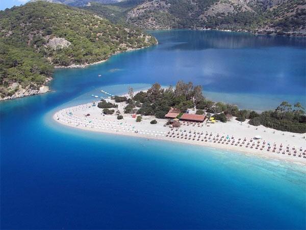 Sönmeyen Ateşin Kenti Olimpos Örenyeri'nde Neler Var?