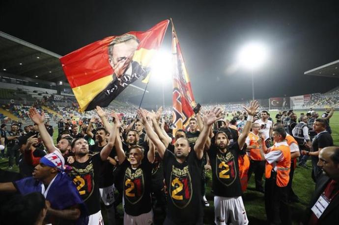 Galatasaray'ın Şampiyonluk Kutlamalarından En Güzel Fotoğraf Kareleri