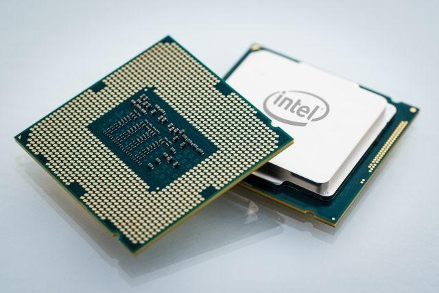 4 Kameralı İlk Yerli Telefon Casper F2'nin Özellikleri Neler?