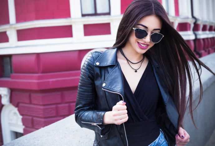 Koyu Renk Saçlarınla Parlamanı Sağlayacak 8 Havalı Saç Modeli