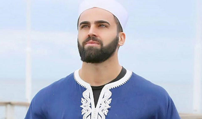 O 21. Yüzyılın Din Görevlisi: Yakışıklılığı ve Sportmenliğiyle Şapka Çıkartan Hafız Mustafa Özyılmaz