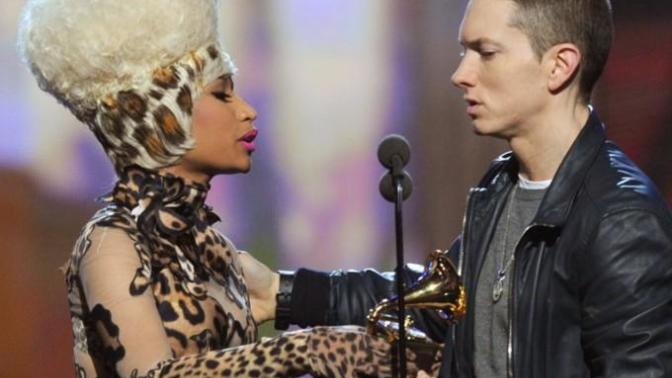 Nicki Minaj ve Eminem Gerçekten Aşk mı Yaşıyor Yoksa Bizi mi Kandırıyor?