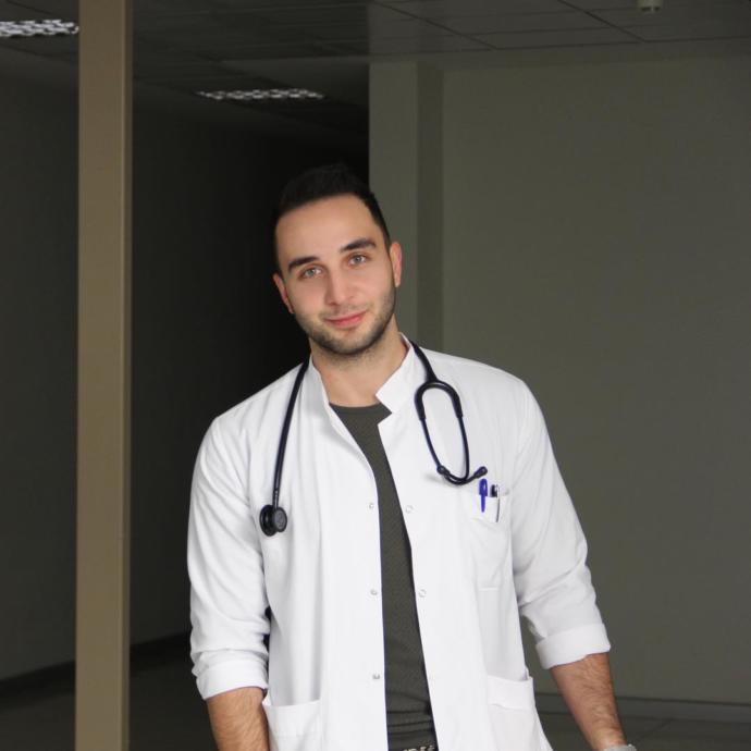 Bu Doktorların Hastası Olacaksınız: İşte Türkiyenin En Yakışıklı Doktorları!