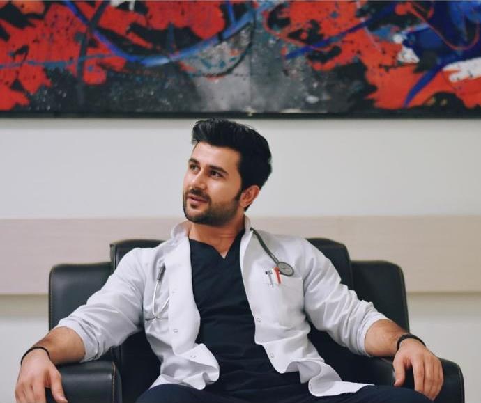 Bu Doktorların Hastası Olacaksınız: İşte Türkiyenin En Yakışıklı Doktorları!