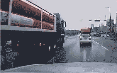 Trafikte Kuralları Biz Koyarız!