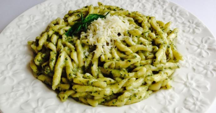 Mükemmel Kokusu İle Pesto Sosun Yemeklerinizde Kullanım Alanları!
