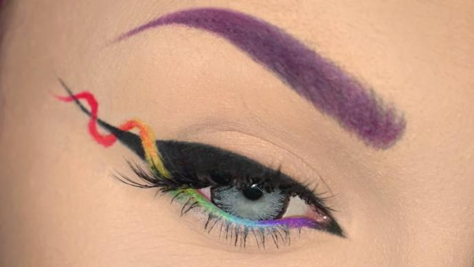 Helix Eyeliner Nasıl Çekilir?