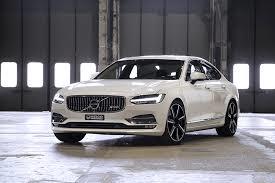 Audi Satış Noktası Olan Doğuş Otomotiv Bayisini Geziyor ve Beğendiğim Modelleri İnceliyorum!