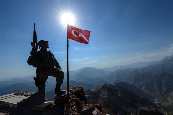 Cumhurbaşkanı ve Milletvekili Seçimlerinde Oy Verdiğimiz Kişileri Neye Göre Seçmeliyiz?