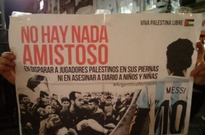 Dünya Kupasının Favori Takımlarından Arjantinli Messi ve Takım Arkadaşlarına İsrail Protestosu