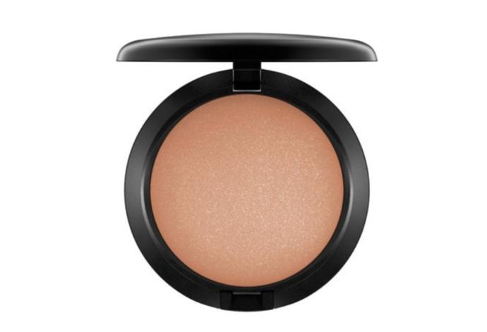 Pink, Peach veya Rose: Hangi Allık Cilt Tonuna Uyumlu?