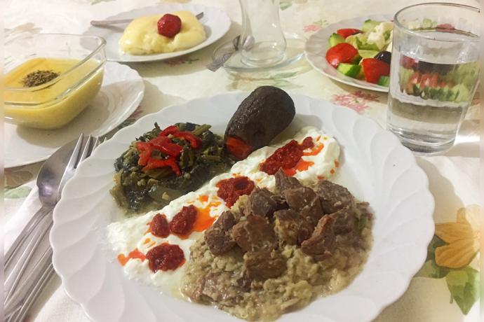 Her Şeyden Biraz Menüsüyle, İftar Soframa Buyurun!