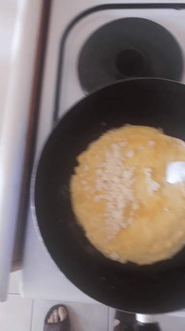 Lor Peynirli Omlet Kapama Nasıl Yapılır?