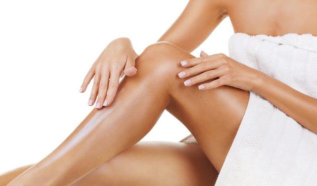 Seksi Bacaklara Sahip Olmak Hayal Değil! Birkaç Yöntem İle Pürüzsüz Bacaklara Nasıl Kavuşabiliriz?