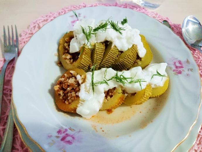 Parmak Yedirten Lezzet: Etli Kabak Dolması Nasıl Yapılır?