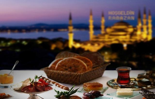 Bayram Hediyeleri İle Gelmiş, Hoş Gelmiş