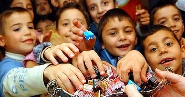 Bugün Bayram, Erken Kalkın Çocuklar