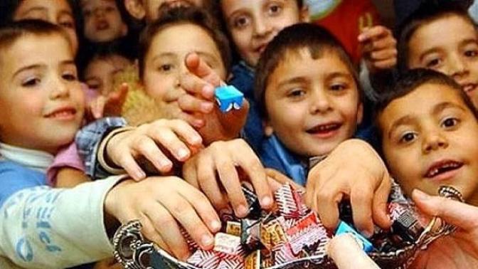 Bugün Bayram, Erken Kalkın Çocuklar