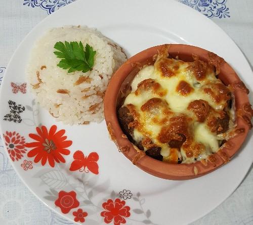 Güveçte Köfte Patates Nasıl Yapılır?