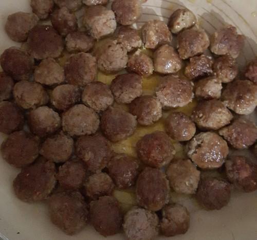 Güveçte Köfte Patates Nasıl Yapılır?