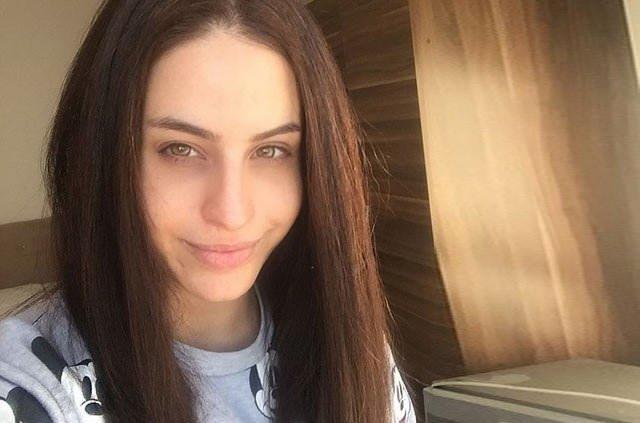 Makyajsız Fotoğraf Paylaşma Akımı: Yerli Ünlülerin Makyajsız Fotoğrafları!