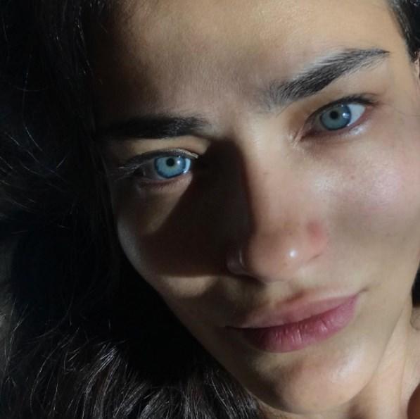 Makyajsız Fotoğraf Paylaşma Akımı: Yerli Ünlülerin Makyajsız Fotoğrafları!