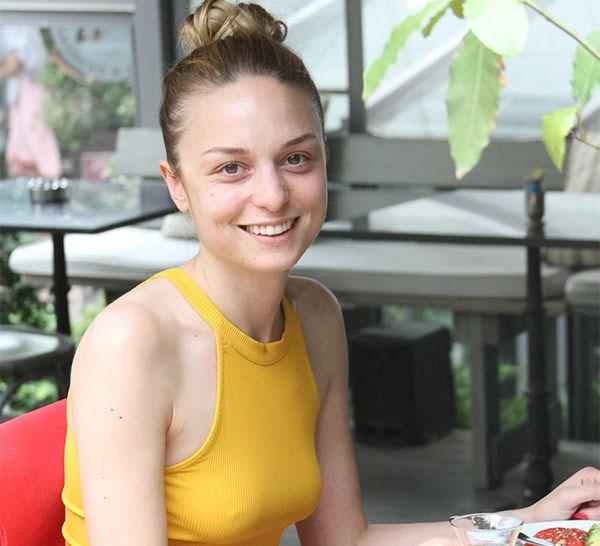 Makyajsız Fotoğraf Paylaşma Akımı: Yerli Ünlülerin Makyajsız Fotoğrafları!