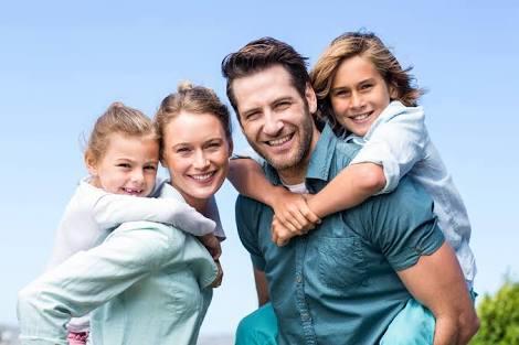 Şuraya mutlu bir aile tablosu çizelim.