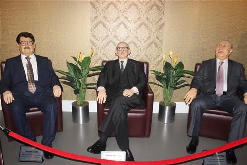 Ünlü Heykeller Geçidi: Özdilek Vakfı Balmumu Heykel Müzesini Geziyorum!