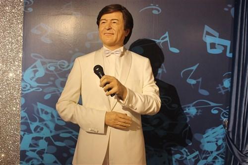 Özdilek Vakfı Balmumu Heykel Müzesi'nde Ünlü Heykeller Geçidi Devam Ediyor!