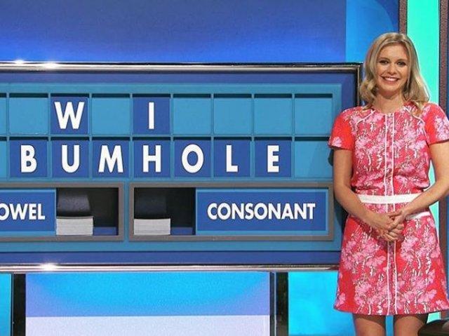 Ünlü İngiliz Sunucu Rachel Riley, Dünya Kupası'nı Kazanırlarsa Soyunacağı Sözünü Verdi!