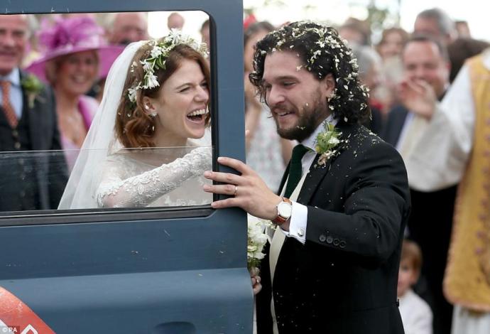 Jon Snow'umuz Evlendi! Kit Harington ve Rose Leslie'nin Muhteşem Düğünü