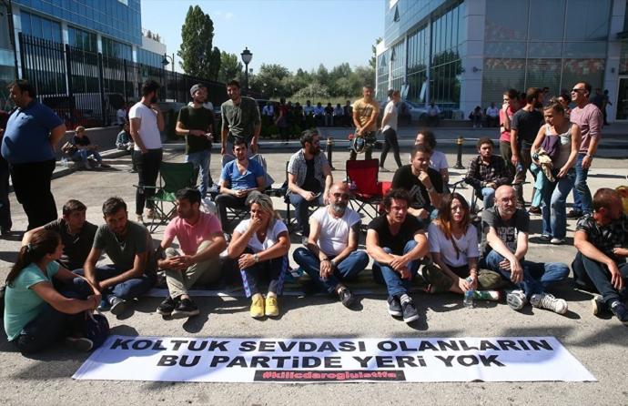 CHP'lilerin Başlattığı Oturma Eylemi Sona Erdi