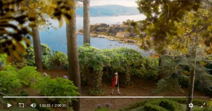 Burası filmde çay bahçesi olarak geçiyor