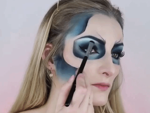 Bu Zamana Kadar Gördüğünüz Tüm Makyajları Unutun: Yeteneklerini Arşa Çıkarmış Makyaj Artistlerinin Videolarını İzliyorum!
