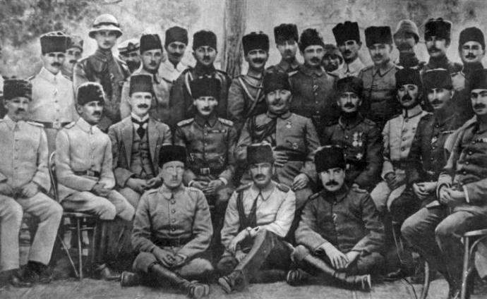 Siyaset Değil, İdealleri Uğruna Mücadele Eden Türk Liderleri