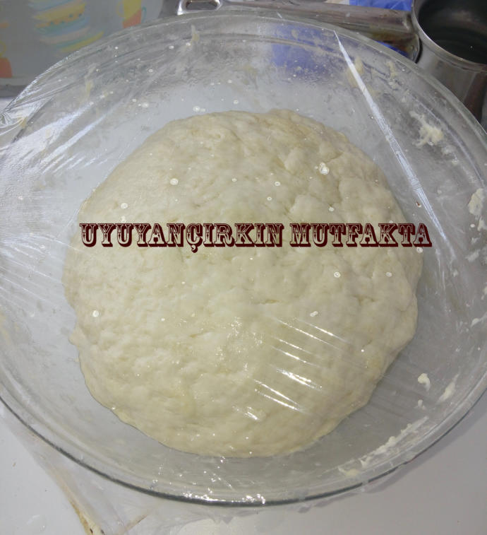 El Açması Sarıyer Böreği Nasıl Yapılır?