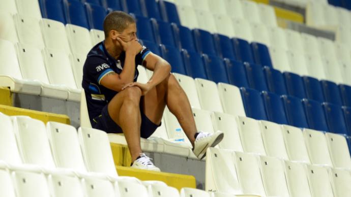 Bir Galatasaraylının Kaleminden Fenerbahçe Efsanesi: Alex De Souzayı 5 Adımda Ayrılığa Götüren Nedenler