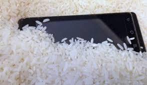 Telefon Suya Düştüğü Zaman Yapılacak Şeyler Nelerdir?
