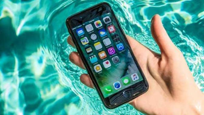 Telefon Suya Düştüğü Zaman Yapılacak Şeyler Nelerdir?