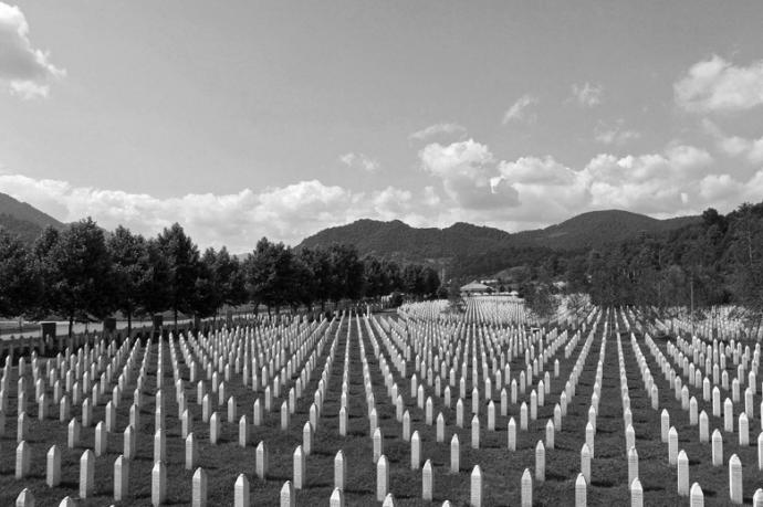 Bugün Boşnakların Kapanmayan Yarası Srebrenitsa Katliamının Yıl Dönümüydü