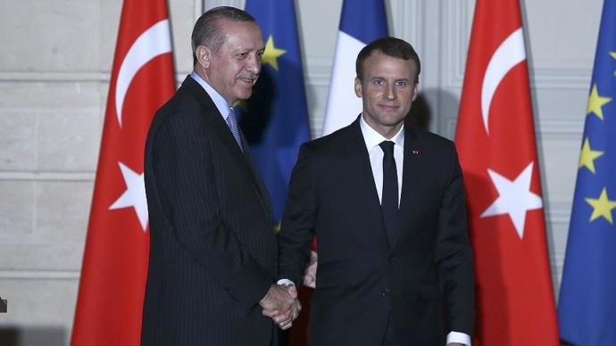 Erdoğan, Macron ile Görüştü