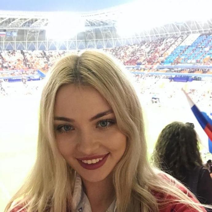 @nataliachekaykina 2018 Dünya Kupası'ndaki görevlilerden birisi :)