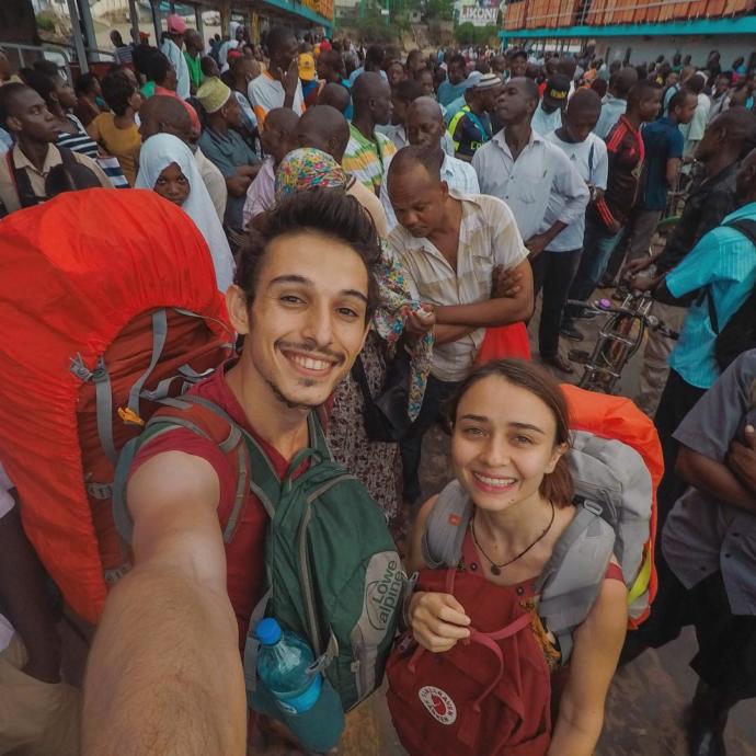 Tek Başına Çıktıkları Dünya Turunda Yolları Kesişen ve Sevgili Olan Türk Gezginler: Emre ve Yağmur Dünyayı Birlikte Geziyorlar