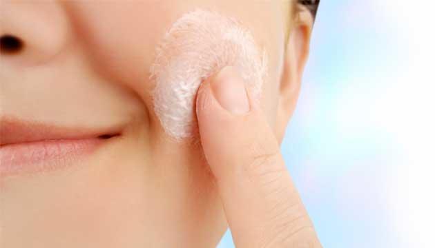 Sağlıklı Bir Cilt İçin Krem Ürünler Ne Kadar Miktarda Cilde Uygulanmalı?