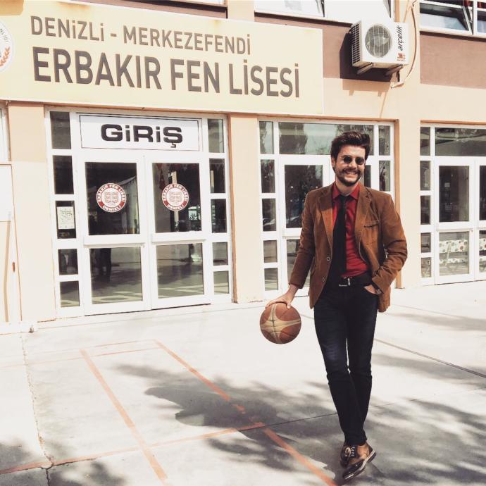 Türkiye'nin En Yakışıklı 8 Öğretmeniyle Mesleğe Dair Söyleşi